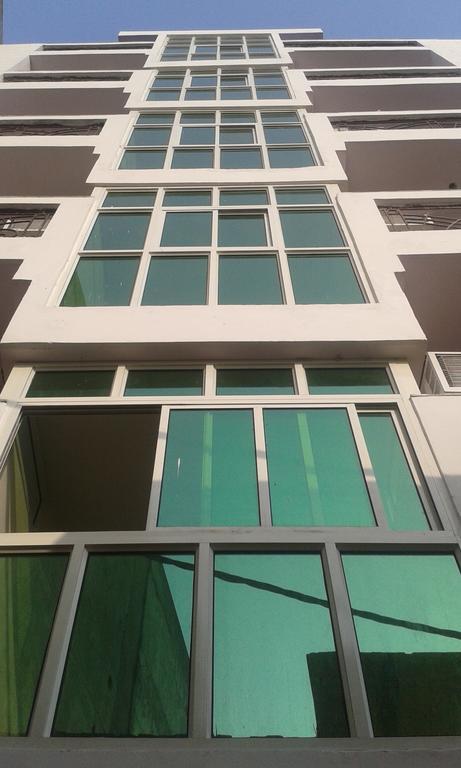 Charanpahari Hotel New Delhi Luaran gambar